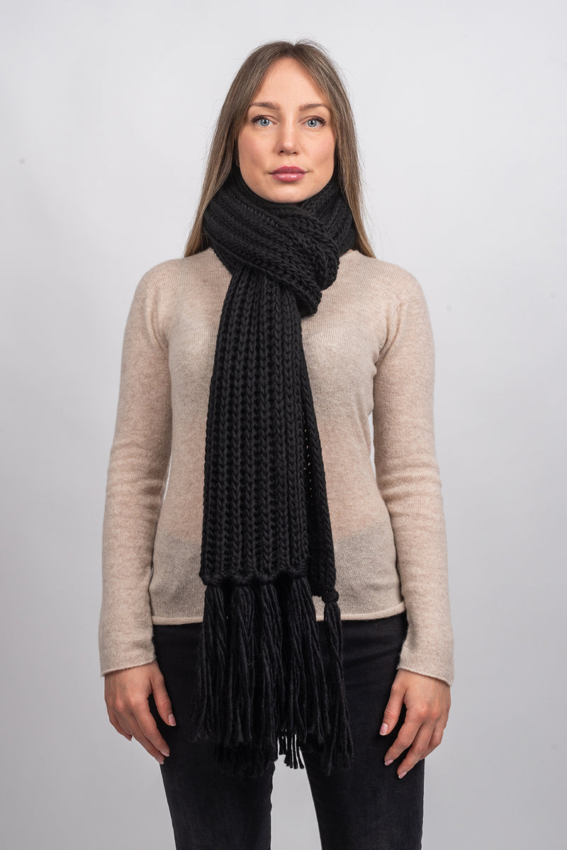 English rib knit scarf with fringes | Dalle Piane Cashmere