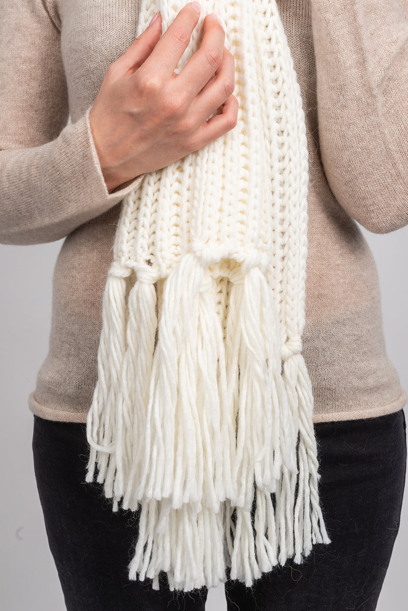 English rib knit scarf with fringes | Dalle Piane Cashmere