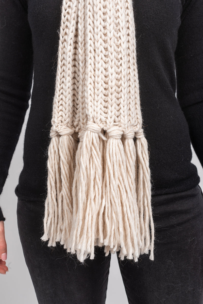 English rib knit scarf with fringes | Dalle Piane Cashmere